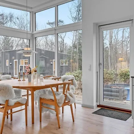 Feriehus Cozy In With Kitchen